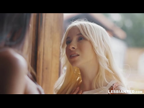 ❤️ Msichana anarudi nyumbani miezi michache baadaye na kuishia kula kitumbua cha mama yake wa kambo Pono ya kujitengenezea nyumbani ❌