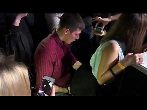 ❤️ Ngono ya kweli katika kilabu cha usiku cha Urusi. Msichana wa miaka 18 wa Kirusi kwenye njia ya haja kubwa na uke alijifunga kwenye klabu ya usiku Pono ya kujitengenezea nyumbani ❌